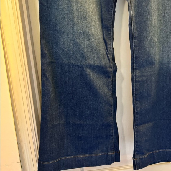 LC Lauren Conrad Super High-Rise Flare Jeans - Picture 3 of 8